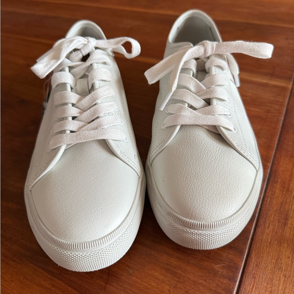 Frye White Canvas Low-Top Sneakers with Brown Heel Accent - Picture 2 of 6